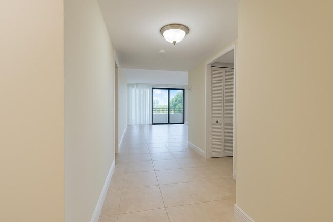 Foto del edificio - 3589 S Ocean Blvd