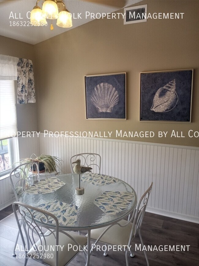 Building Photo - SHORT TERM (MTM) LAKEFRONT FURNISHED RENTA...
