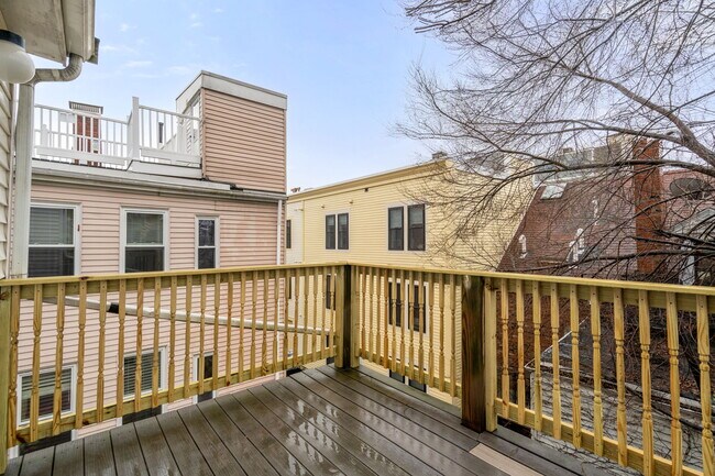 Building Photo - 63 Webster St