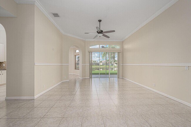 Foto del edificio - 137 NW Magnolia Lakes Blvd