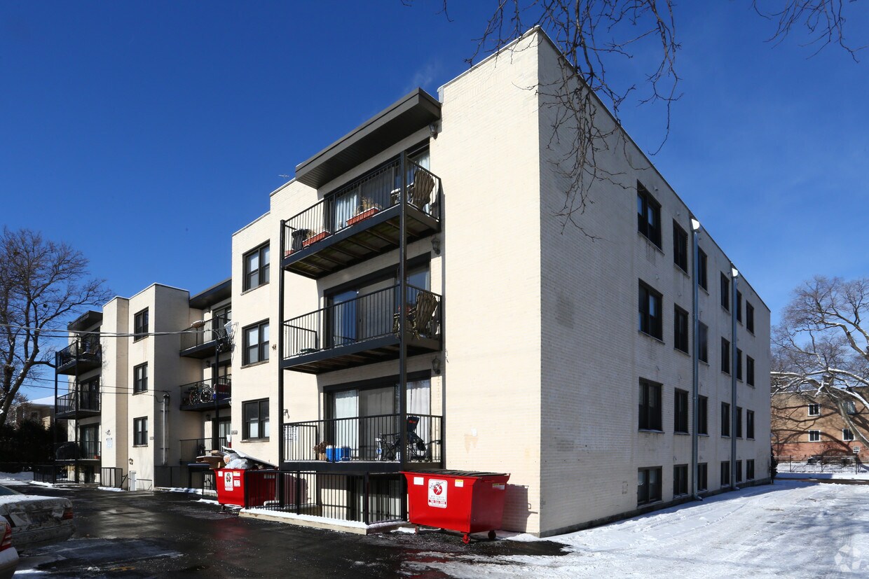Foto del edificio - 1711-17 W Jarvis Ave