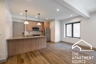 Building Photo - 1333 W Estes Ave