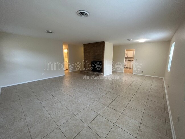 Foto del edificio - 2441 Fifeshire Dr