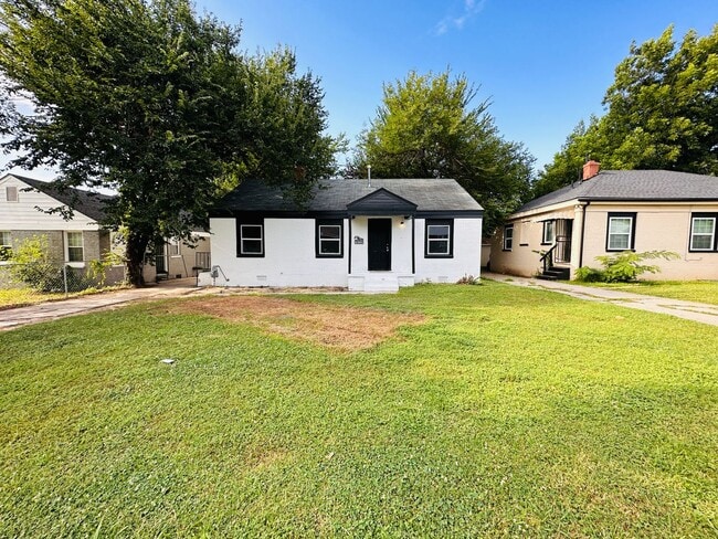 Building Photo - Charming 3 Bed home for lease!