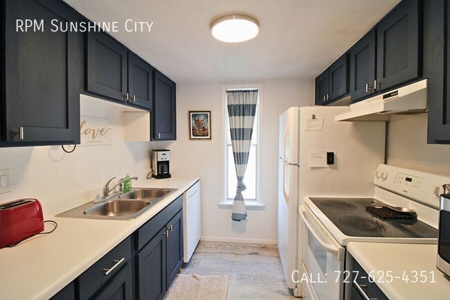 Building Photo - 3747 42nd Way S