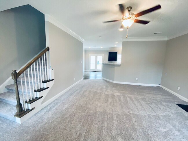 Building Photo - Knoxville 37924 - 3 bedroom, 2.5 bath home...