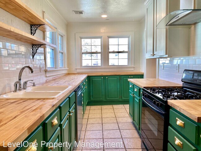 Building Photo - 2 br, 1 bath House - 1601 NW 42nd Street