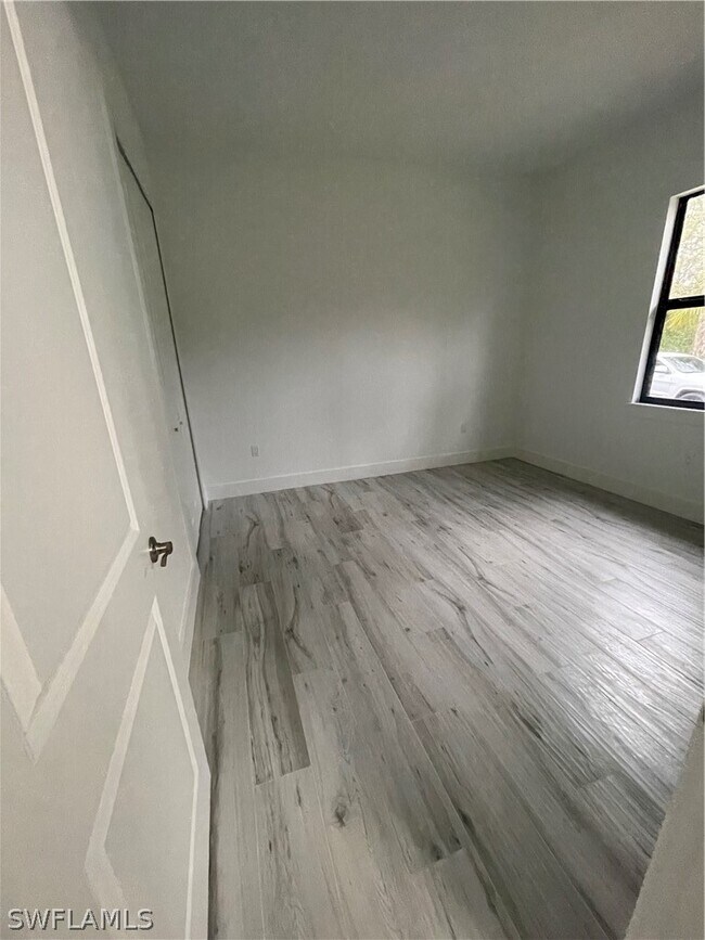 Foto del edificio - 2567 12th Ave NE