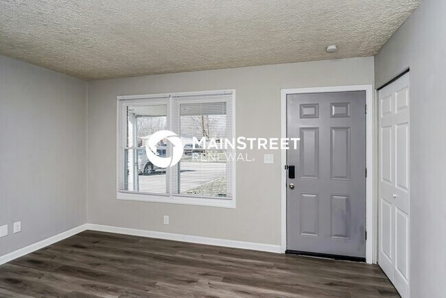 Building Photo - 3 Bedroom Pet-Friendly Home in Fairdale, K...