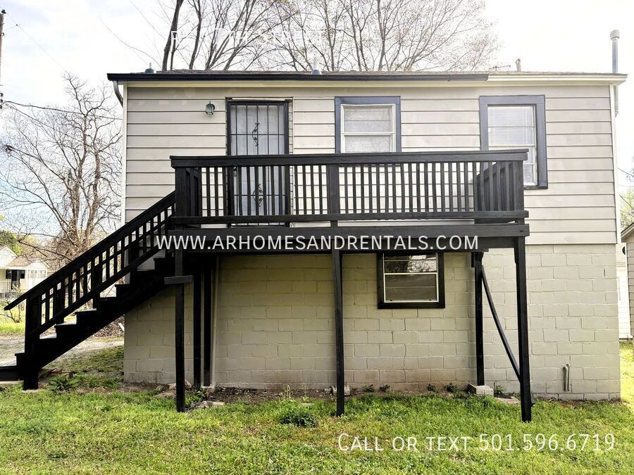 Primary Photo - 2021.5 W Short 17th St