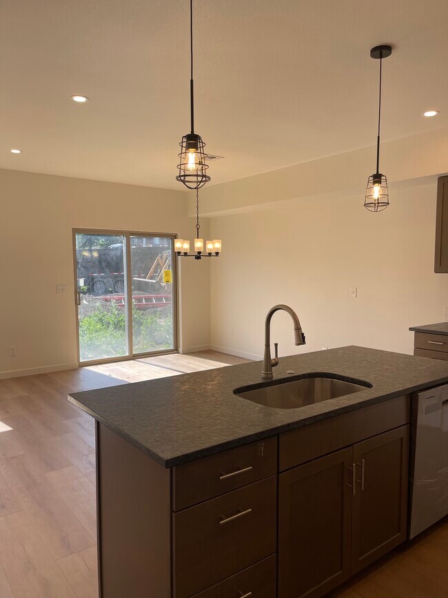 Foto del edificio - 1502 S E Landen Dr