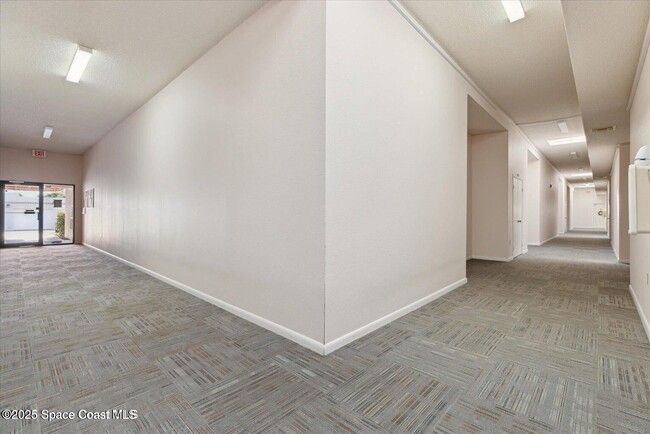 Foto del edificio - 744 S Orlando Ave