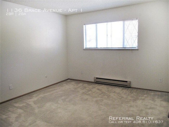 Building Photo - 1136 Brace Ave