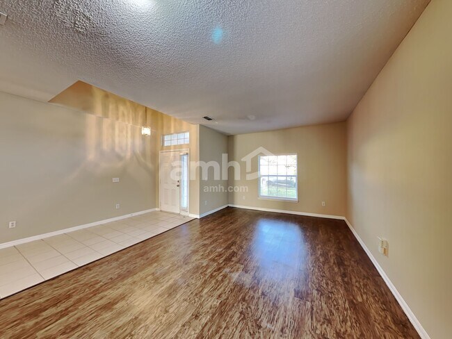 Foto del edificio - 4470 Waterside Pointe Cir