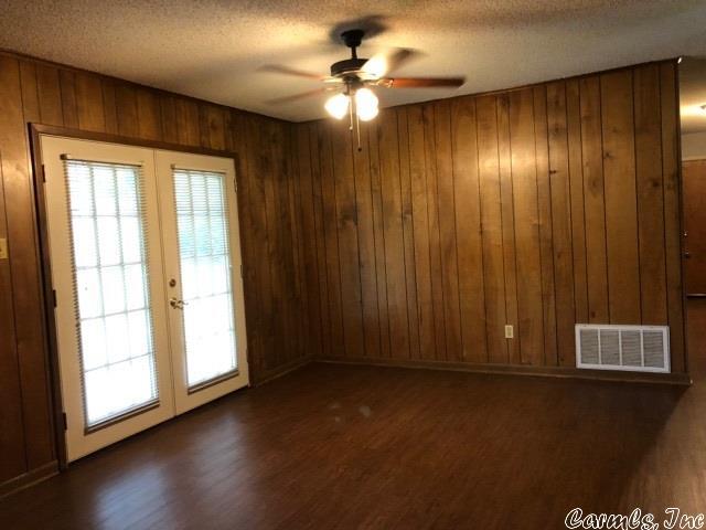 Foto del edificio - 6 Crain Dr