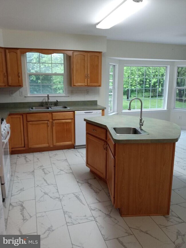 Foto del edificio - 468 Pennsylvania Ave