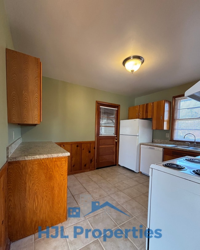 Foto del edificio - Gorgeous Donelson Ranch Home!