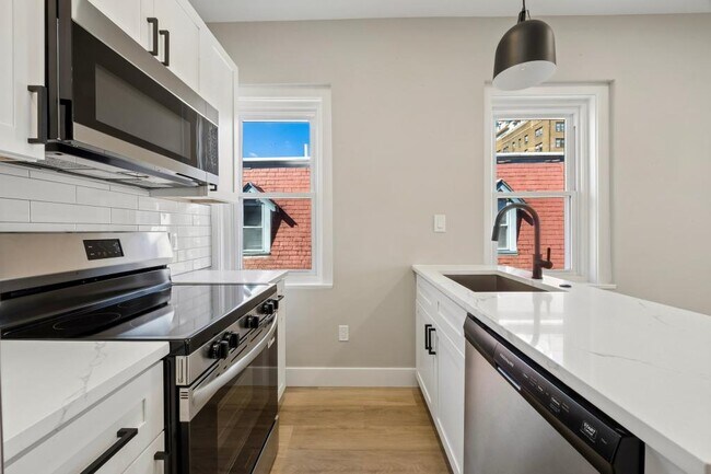 Foto del edificio - 6150 W Columbia Ave