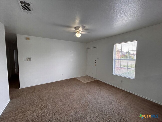 Building Photo - 4511 Greyhound Dr