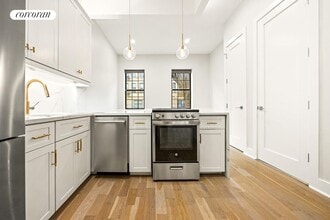 Building Photo - 573 Gates Ave