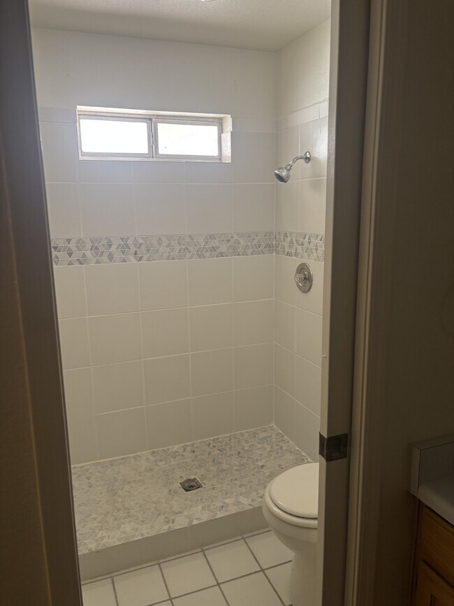 Foto del edificio - 2605 W 12th Pl