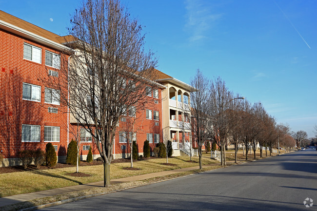 Building Photo - Friendly Village Apartments