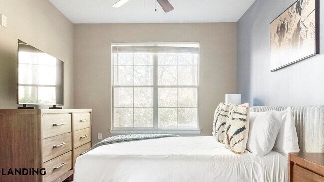 Foto del edificio - 100 Peyton Pl SW