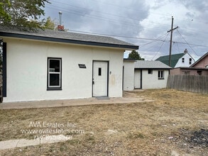 Building Photo - 2402 Wyoming Ave