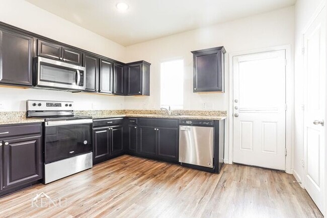 Building Photo - 6034 Mojave Dr