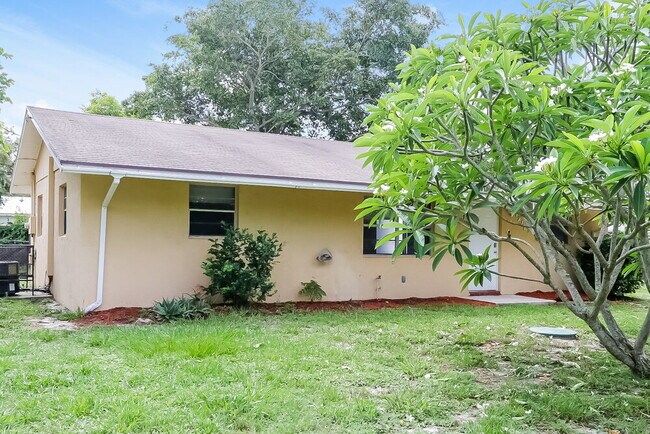 Foto del edificio - 1211 SE Sea Oat Ln