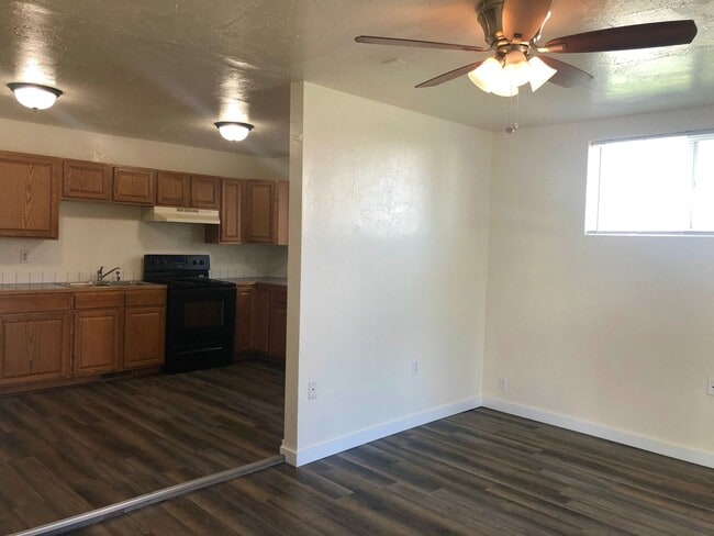 Building Photo - 4th St. Fourplex