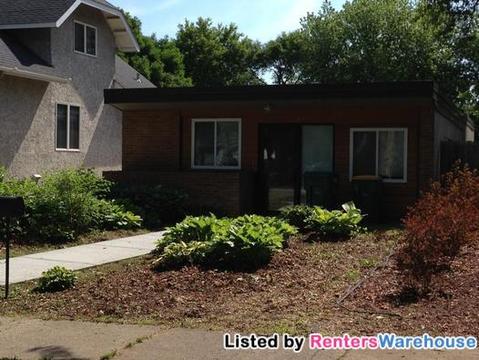 Primary Photo - 127 S Cedar St