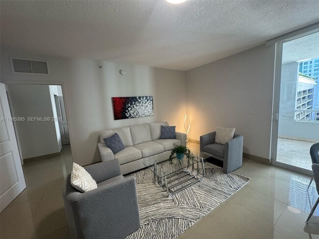 Foto del edificio - 170 SE 14th St