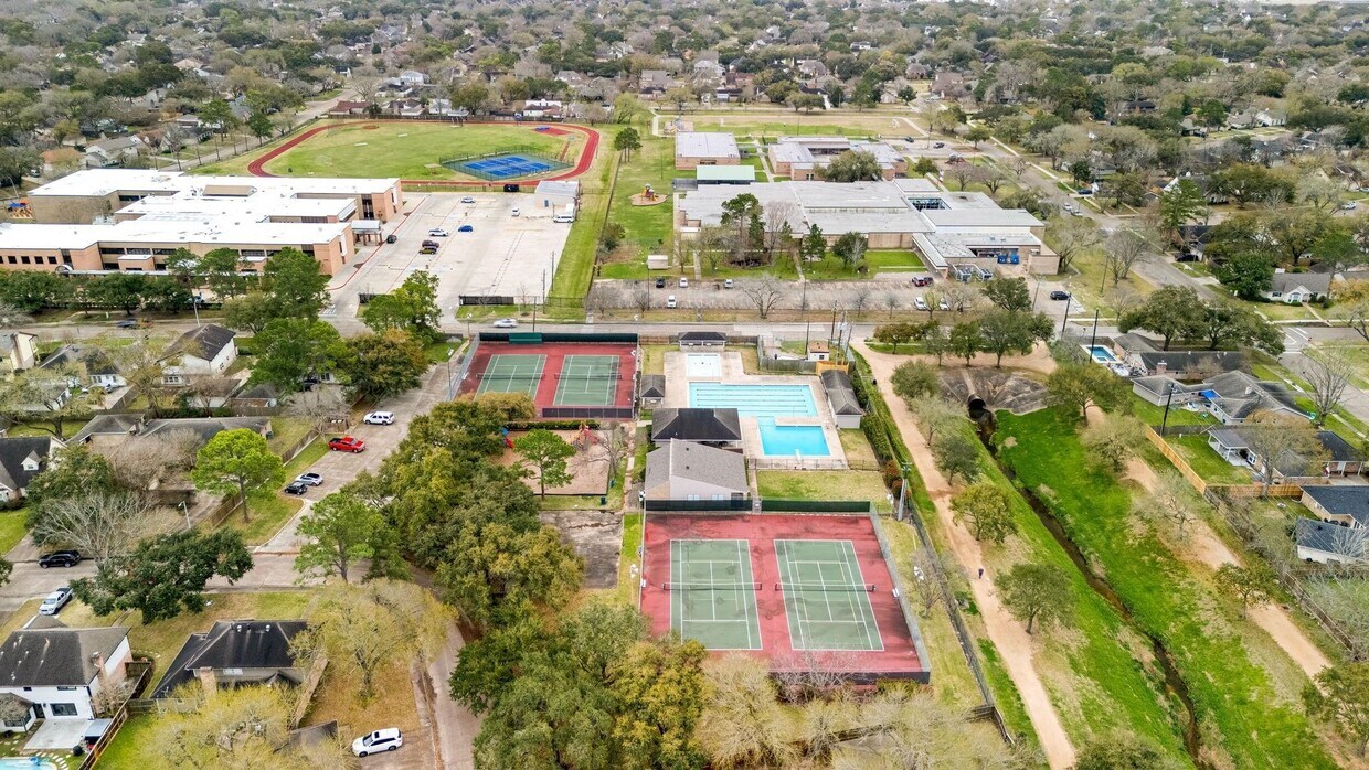 Foto del edificio - 11804 Westmere Dr