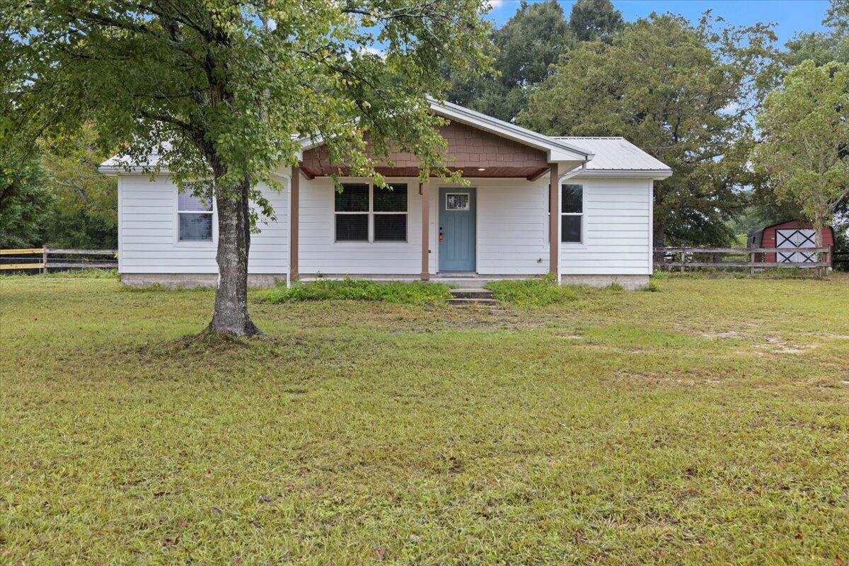 Foto principal - 6110 Sonny Ln