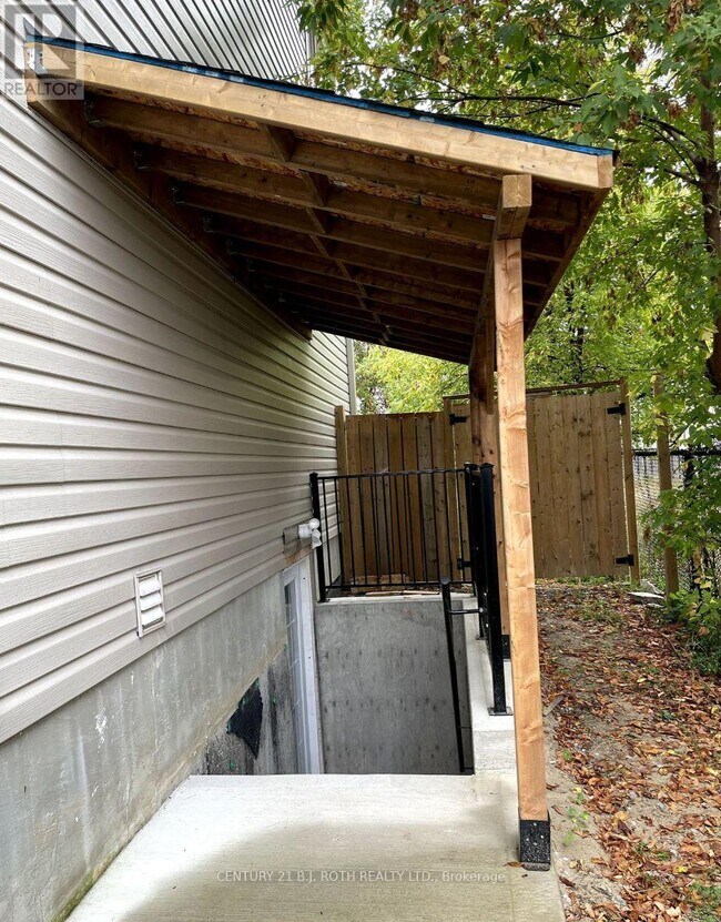 Photo du bâtiment - 60 Sasco Way