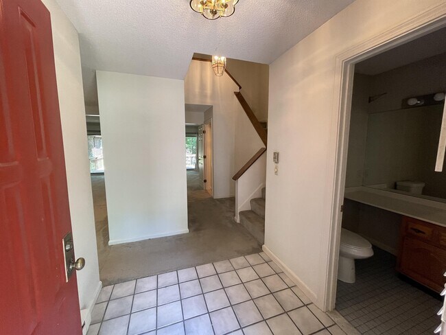 Building Photo - 43 Wildwood Dr