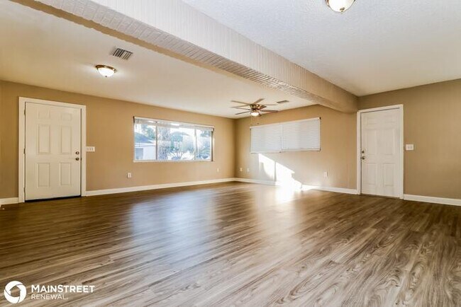 Building Photo - 362 5th St NW, Largo, FL 33770