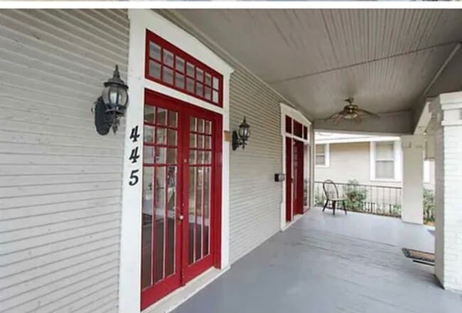 Foto del edificio - 445 College St