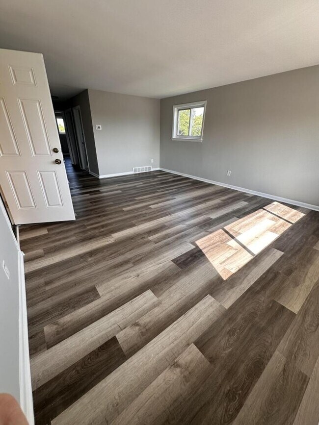 Foto del edificio - 318 Pyramid Ave