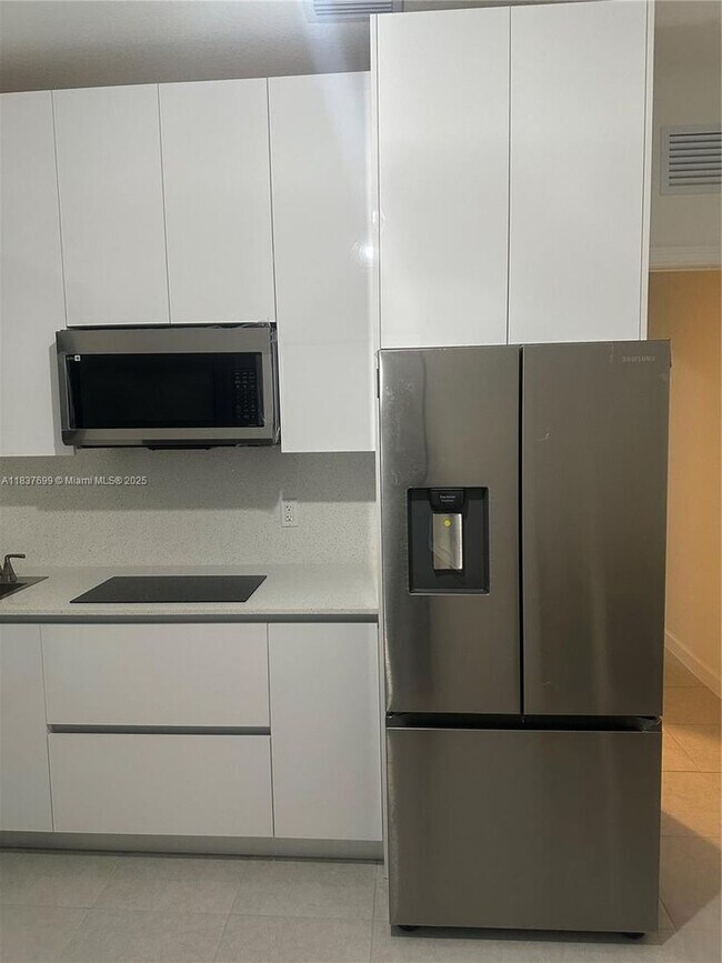 Foto del edificio - 21039 SW 127th Ct