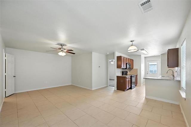 Foto del edificio - 813 E College Ave