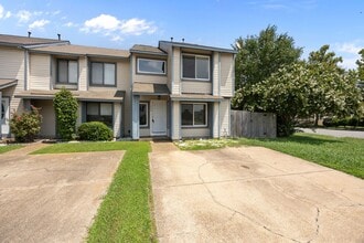 Building Photo - 1559 Sword Dancer Dr