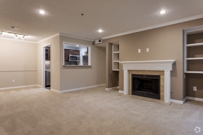 1BR, 1BA - 1040 SF - Calibre Woods