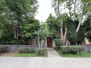 Building Photo - 17440 Vanowen St