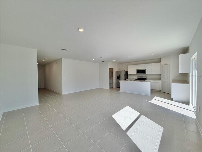 Foto del edificio - 3670 Hardman Dr