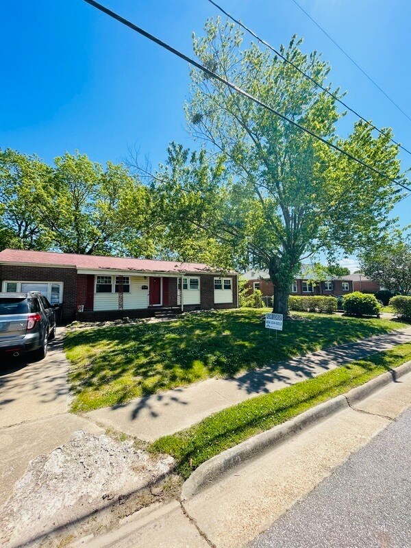 Building Photo - 42 Granger Dr
