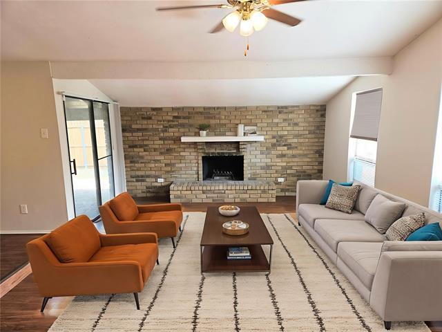 Foto del edificio - 4708 Woodfield Dr