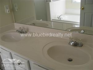 Building Photo - 699 Sterling Ct