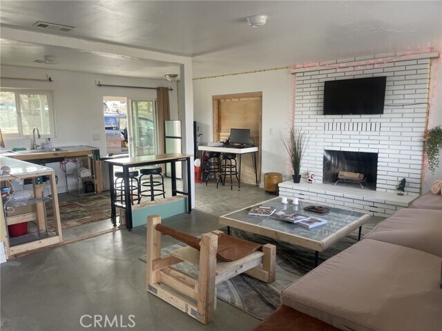 Foto del edificio - 55519 Iona Ln